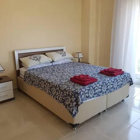 빌라 8 Sleeps, Spacious With Private Pool In - Awz 332 *