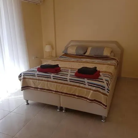 8 Sleeps, Spacious With Private Pool In - Awz 332 ديديم